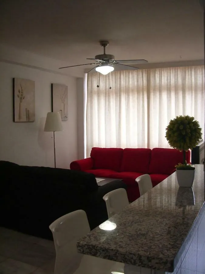Paseo Maritimo De Poniente Apartman Málaga